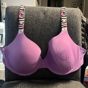 Victoria’s Secret Lightly Lined Demi Bra